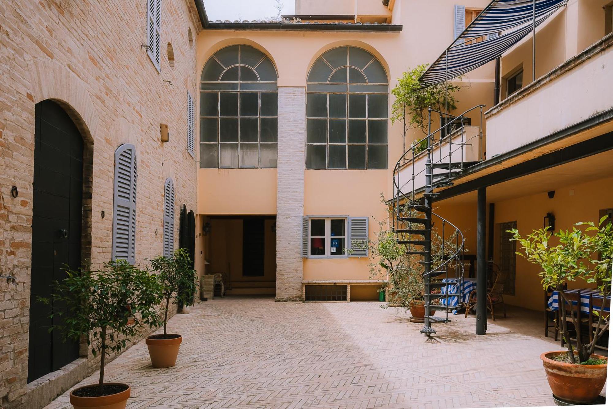 Palazzo Romani Adami Fermo Exterior photo